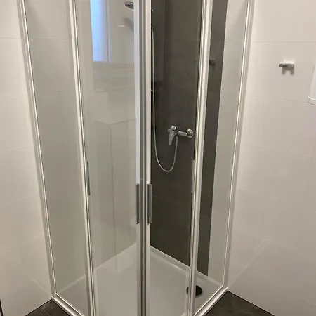 Jk Apartment *